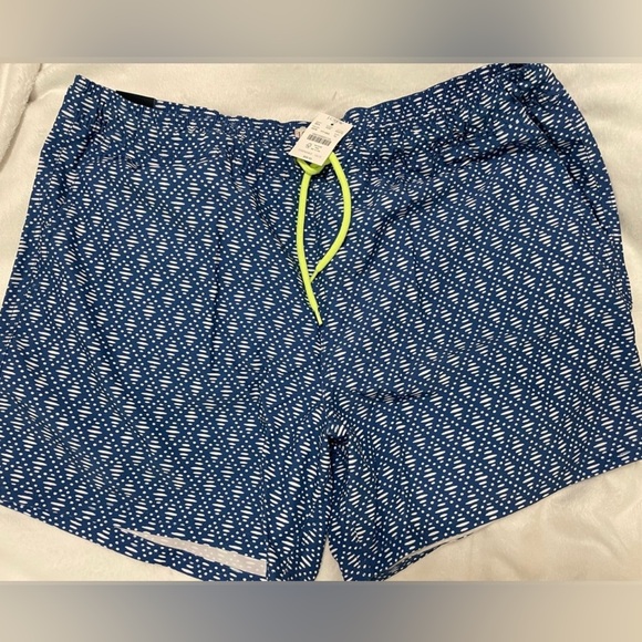 NEW J. Crew 6" printed swim trunk - Picture 7 of 9